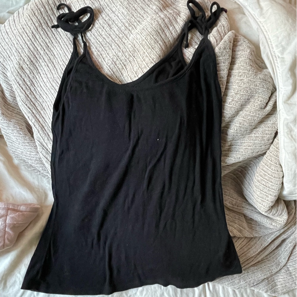 Reformation black shoulder tie tank